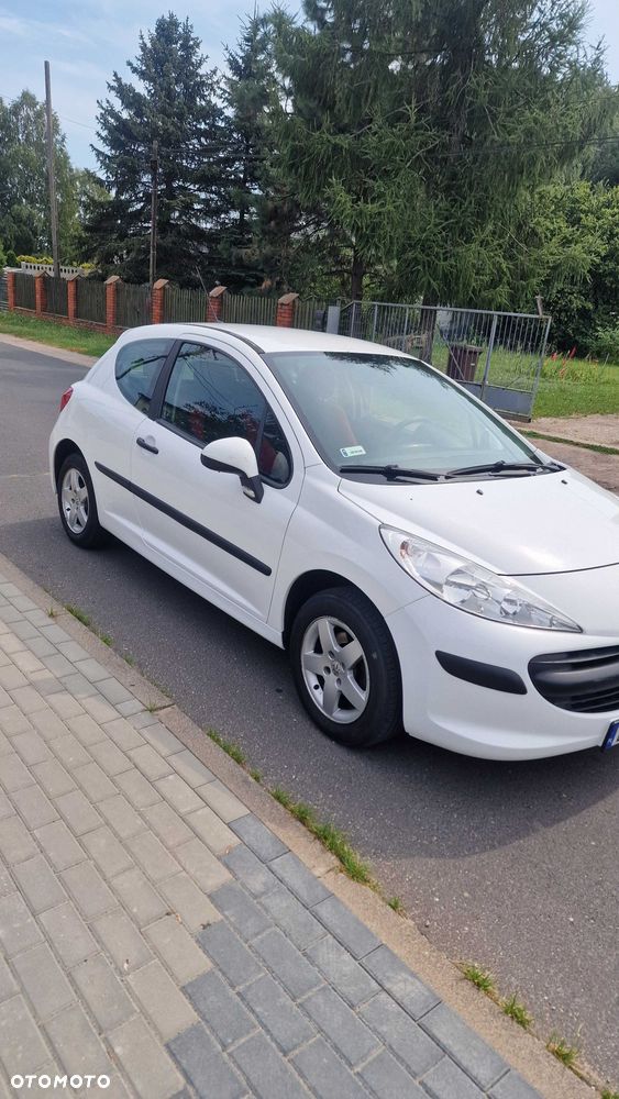 Peugeot 207 - 2