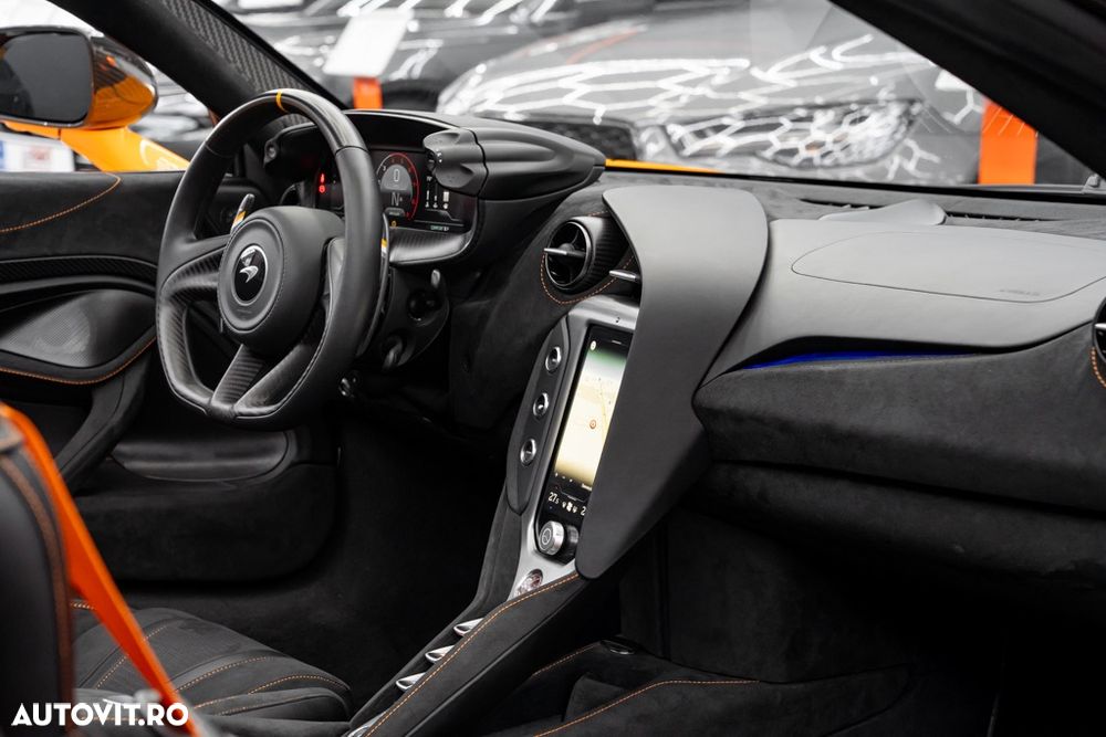 McLaren 750S Spider - 10