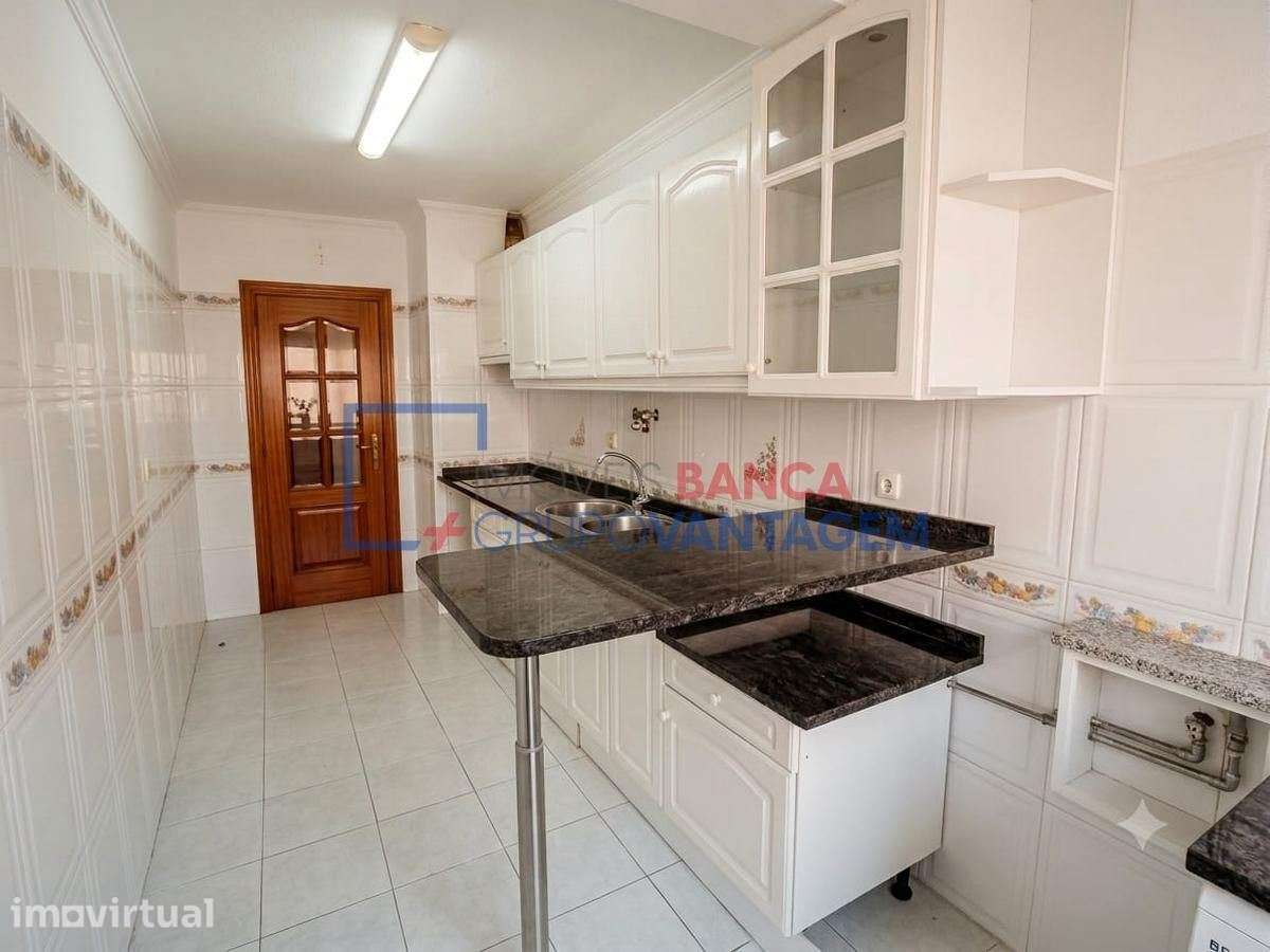 APARTAMENTO T2- SÃO MARCOS (SINTRA) - Grande imagem: 2/23