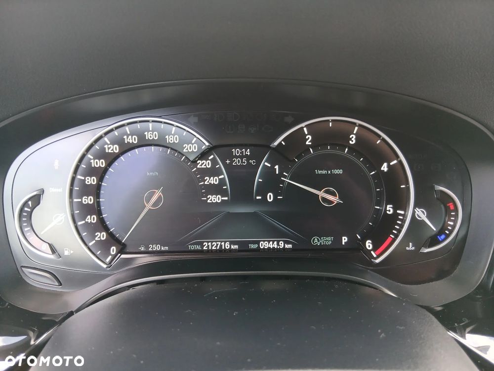 BMW Seria 5 520d Luxury Line - 13