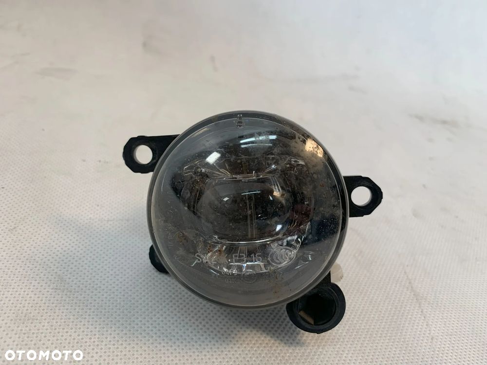 Ford Puma Kuga 3 III Focus 4 IV Halogen prawy