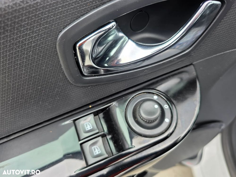 Renault Clio IV 0.9 Energy TCe Dynamique - 18