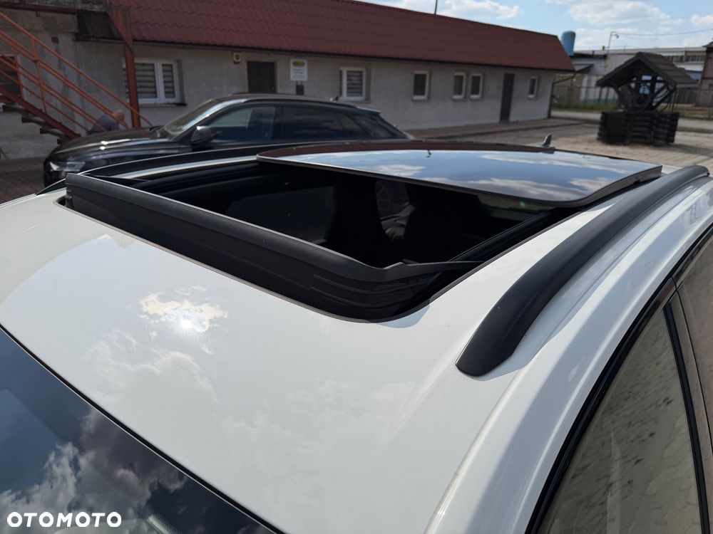 Volkswagen Touareg 3.0 V6 TDI SCR 4Motion Automatik R-Line - 24
