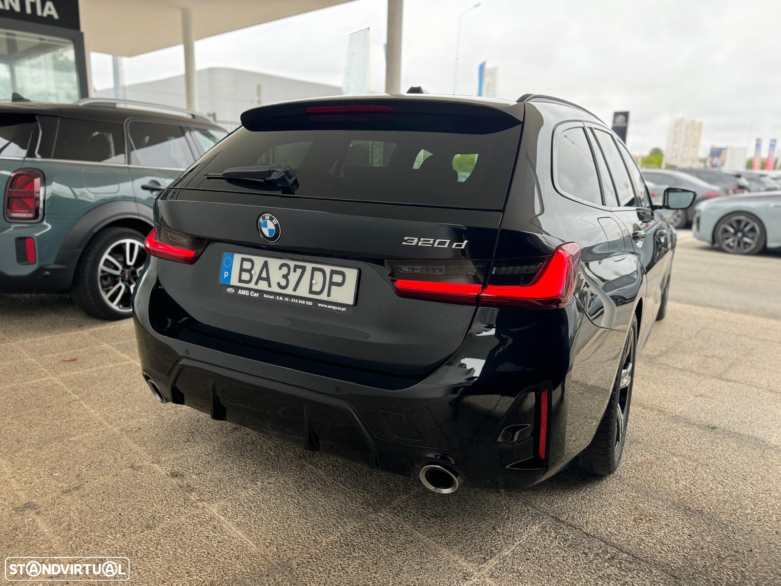 BMW 320 d Touring Pack Desportivo M Auto - 3