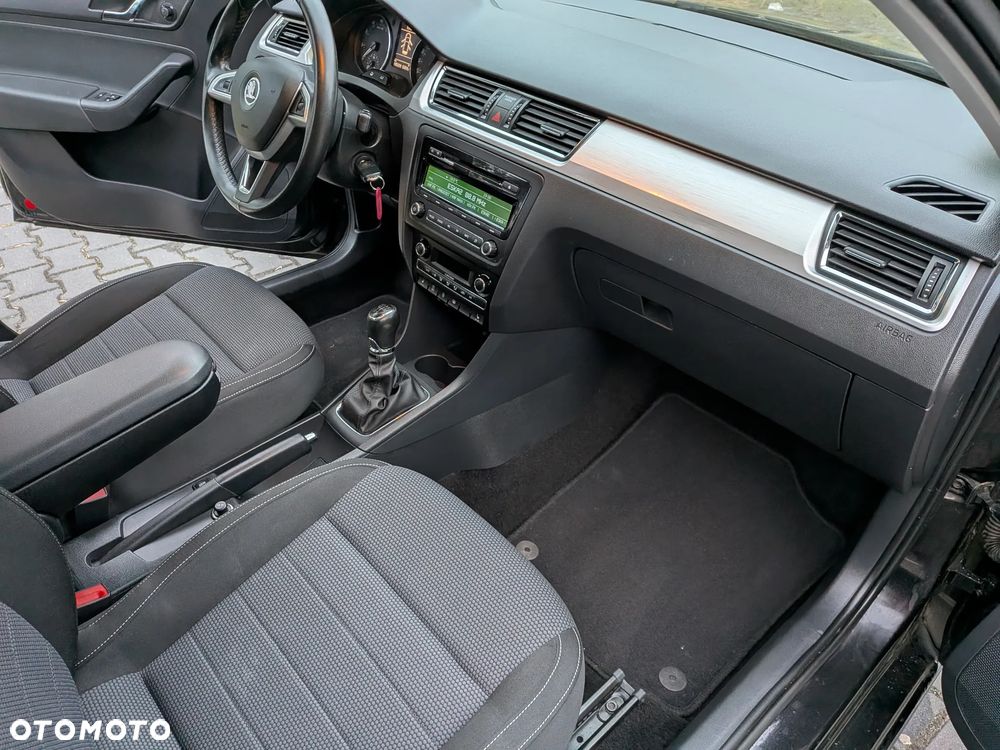 Skoda RAPID 1.2 TSI Elegance Green tec - 27