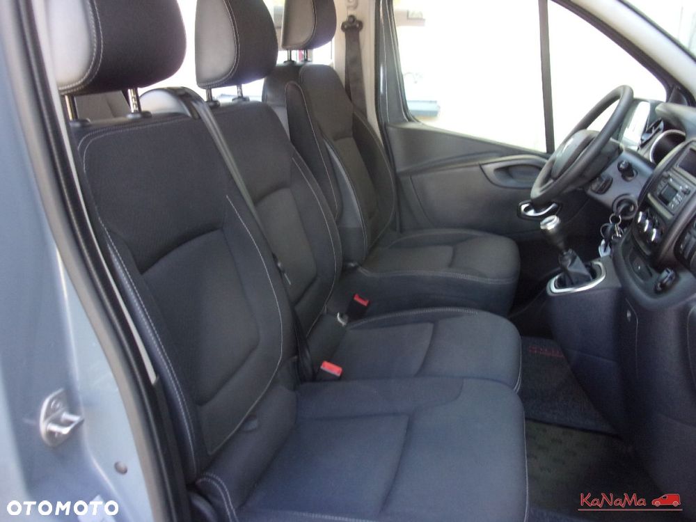 Renault Trafic - 26