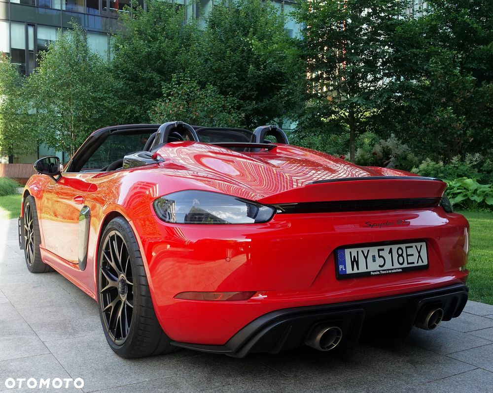Porsche 718 Spyder - 7