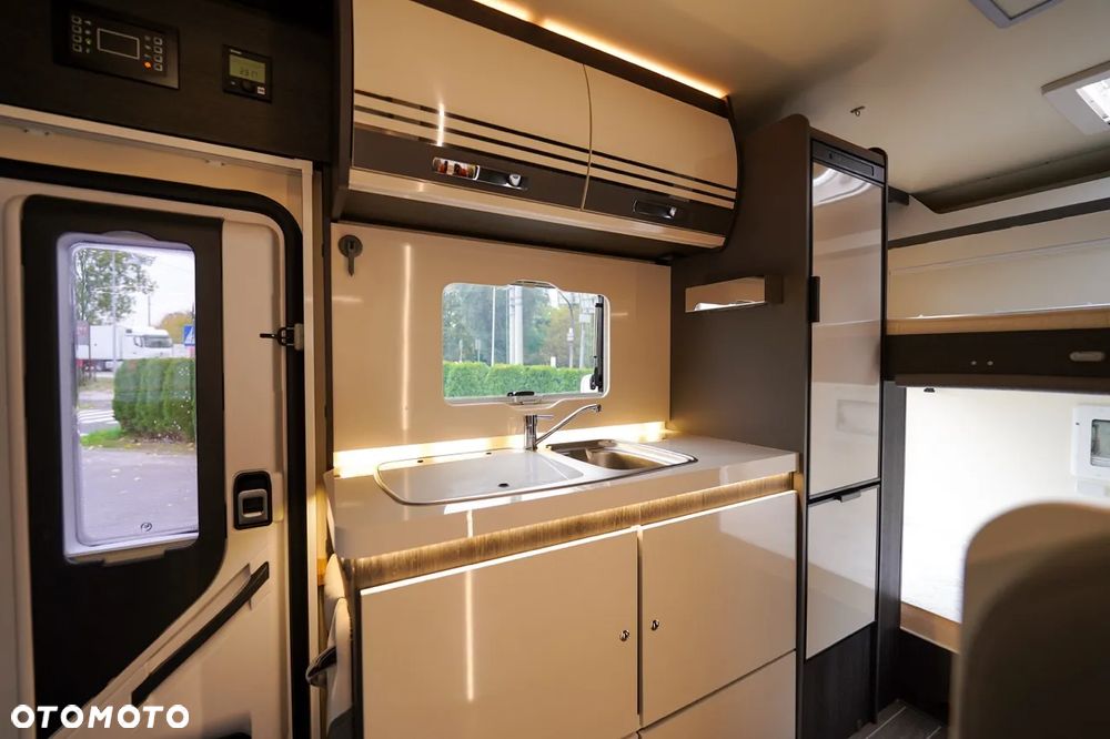 Ford Roller Team Kronos 279M - 27