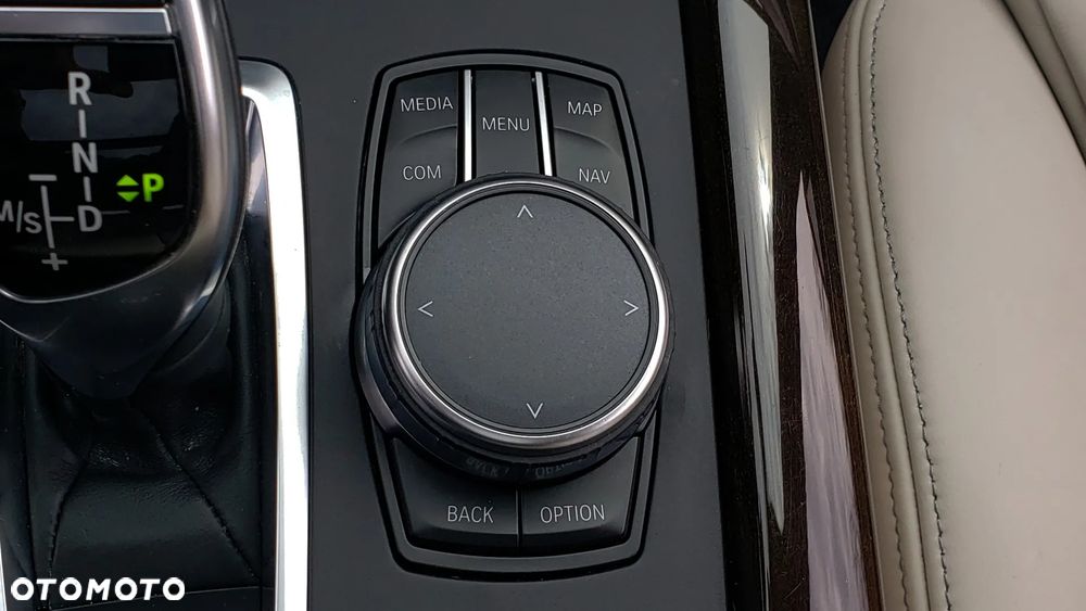 BMW X5 xDrive35i - 27