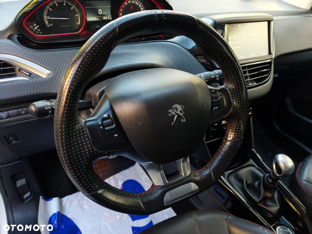 Peugeot 2008 PureTech 130 Stop&Start GT-Line Edition - 27