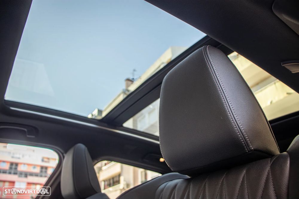 BMW 230xe Active Tourer Pack M - 12