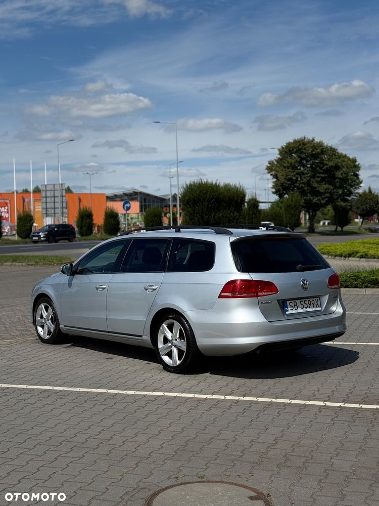 Volkswagen Passat 1.6 TDI Comfortline - 20