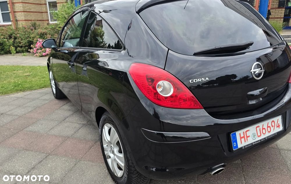 Opel Corsa 1.4 16V Satellite - 18