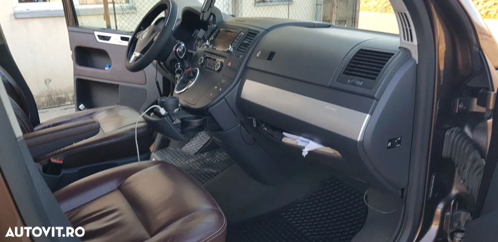 Volkswagen Multivan - 10