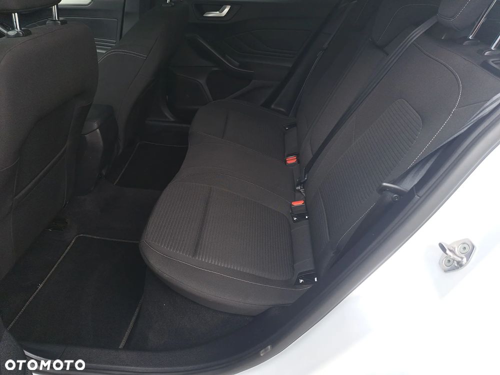 Ford Focus 1.0 EcoBoost mHEV Titanium X - 18