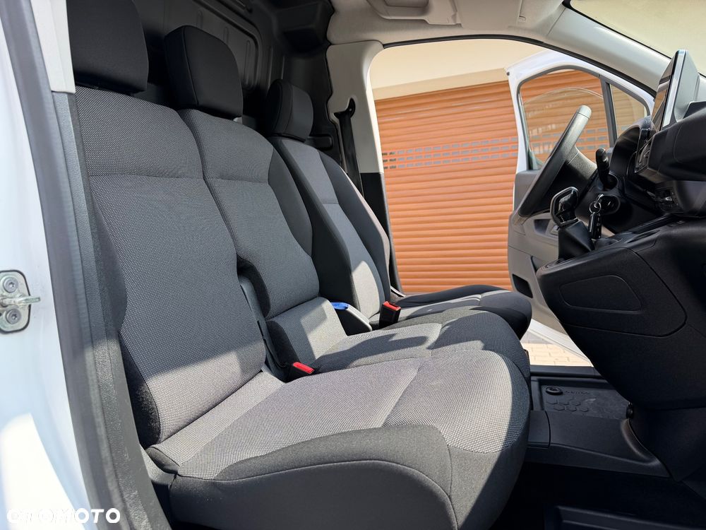 Opel COMBO - 36