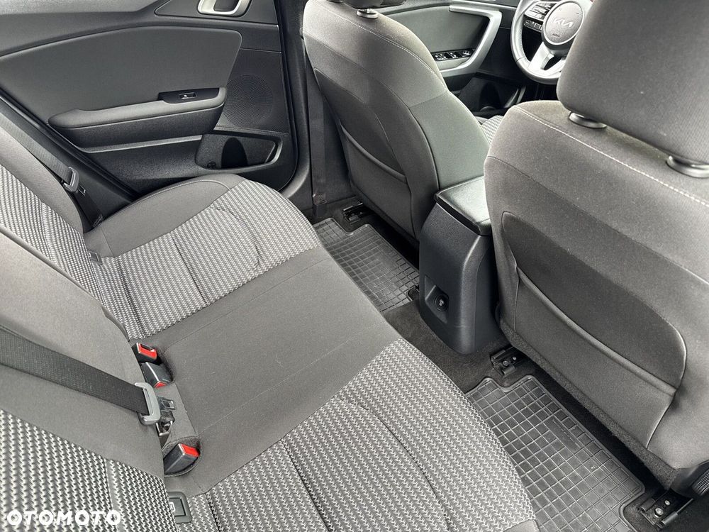 Kia Ceed 1.5 T-GDI M - 25