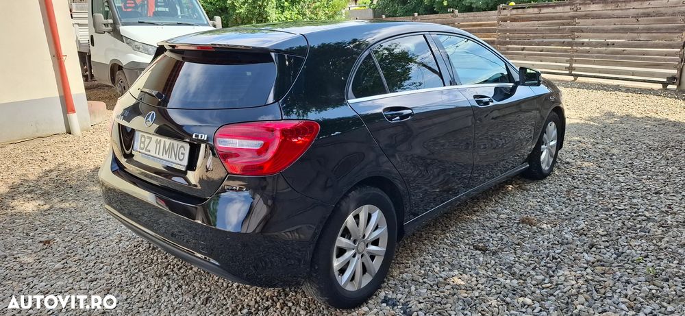 Mercedes-Benz A 180 CDI AMG Line - 3