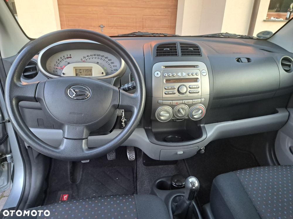 Daihatsu Sirion 1.0 - 22