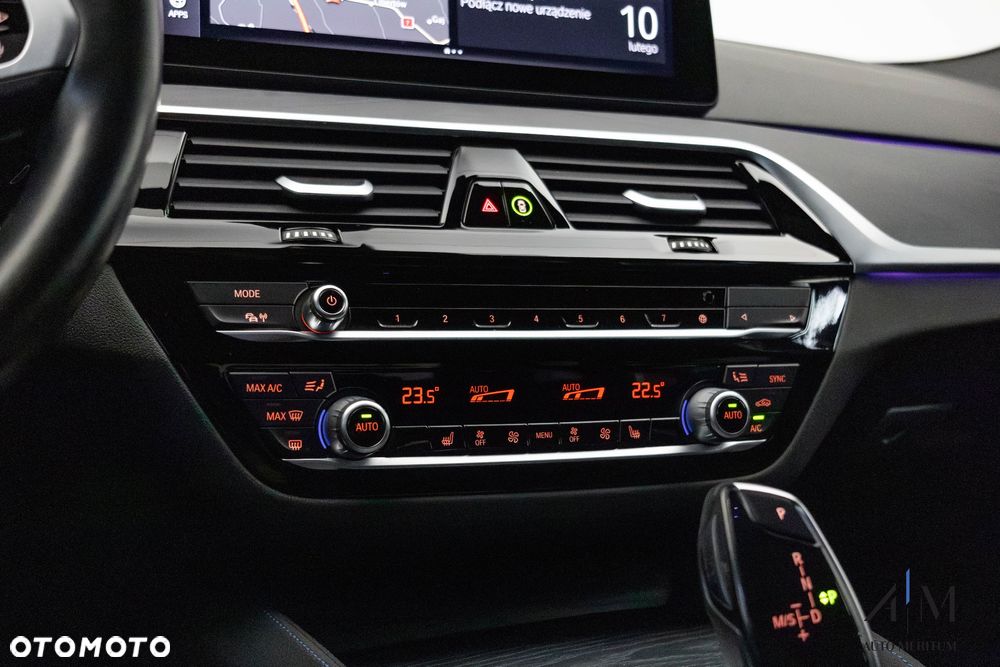 BMW Seria 5 540i xDrive - 24