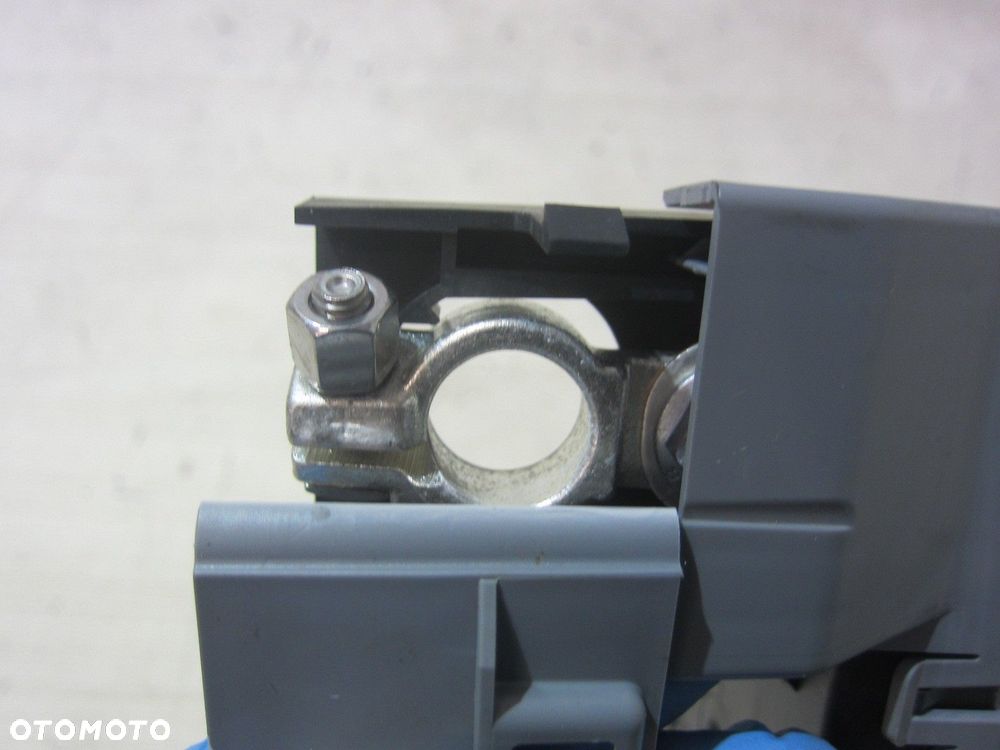 VOLVO XC60 II XC 60 KLEMA PLUSOWA BEZPIECZNIK AKUMULATORA 31456002 - 6