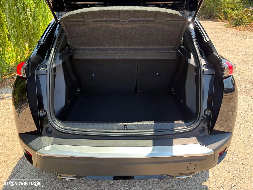 Peugeot 2008 1.2 PureTech Allure EAT8 - 39