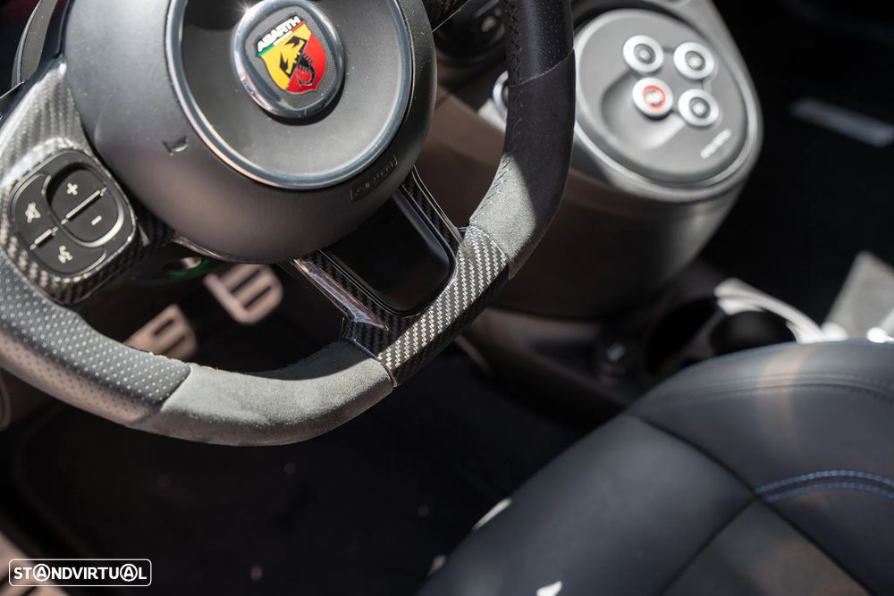 Abarth 695 - 32