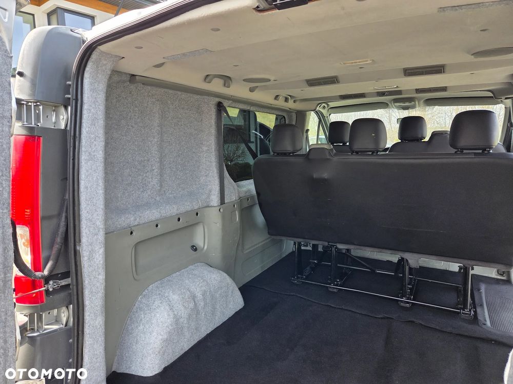 Renault Trafic - 18