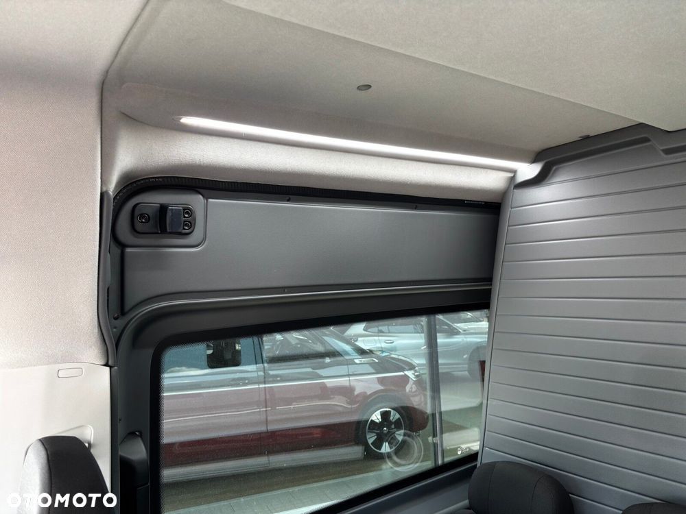 Volkswagen Crafter 2.0 TDI L4H3 4490 177 KM 7m 6bm - 12
