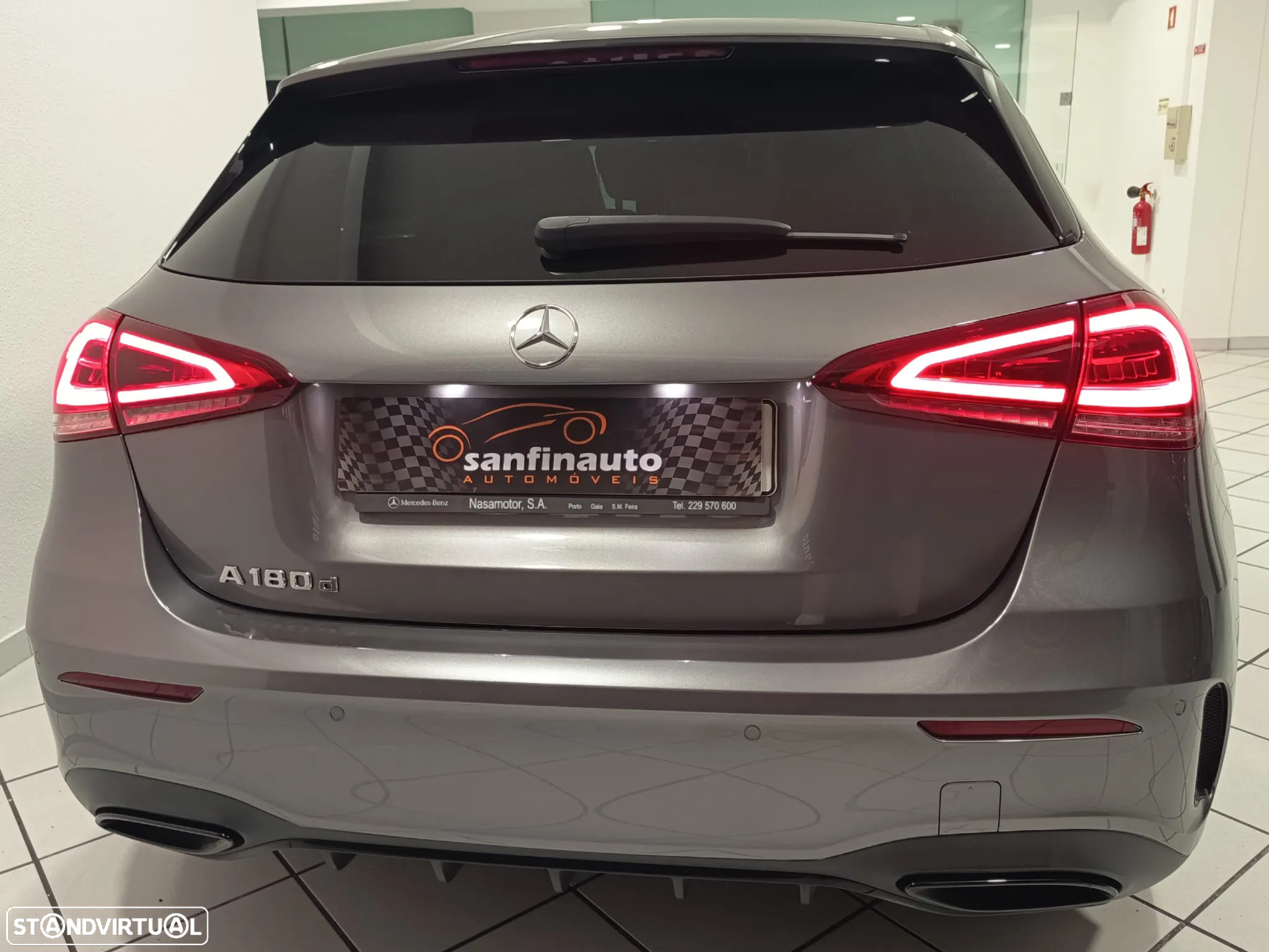 Mercedes-Benz A 180 d AMG Line - 12