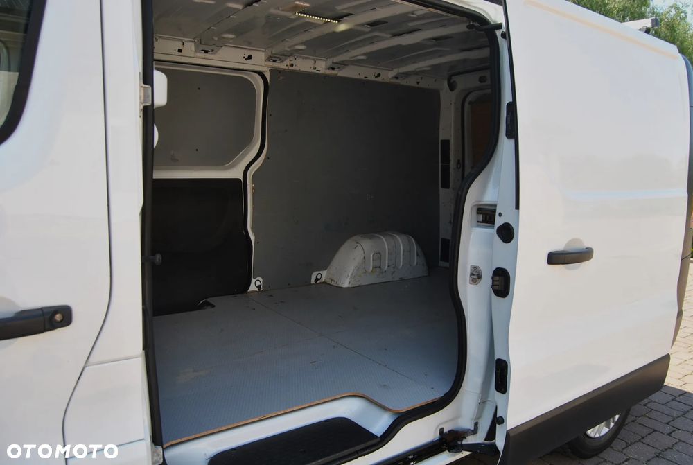 Renault Trafic - 9