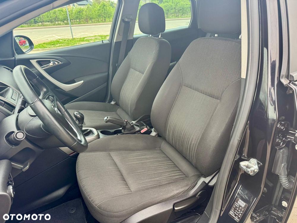 Opel Astra 1.4 Turbo Design Edition - 12