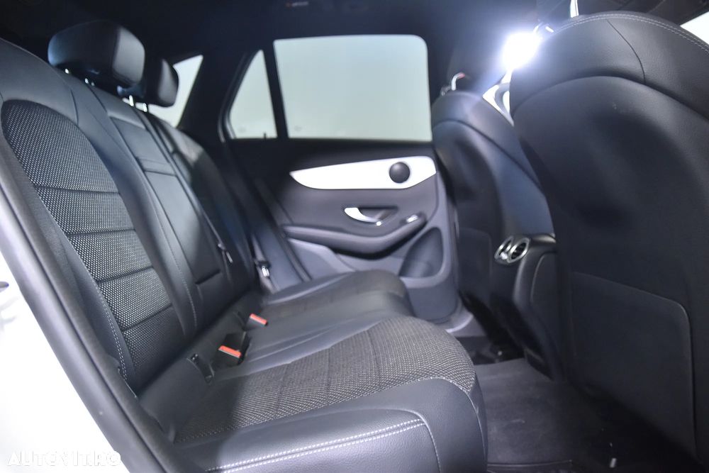Mercedes-Benz GLC 250 4MATIC 9G-TRONIC - 13
