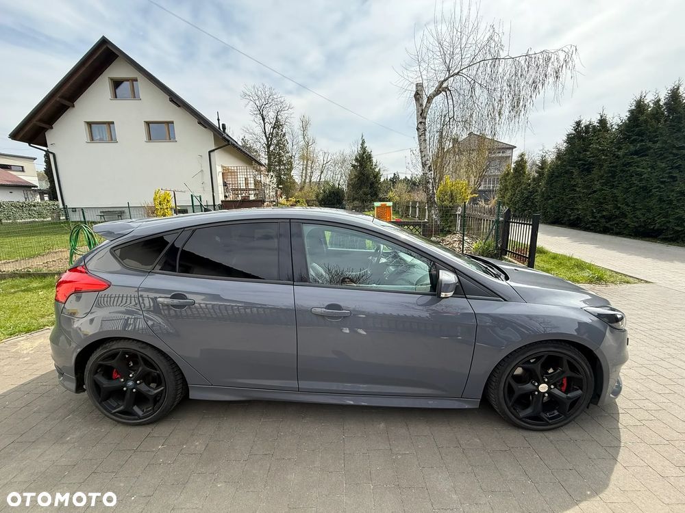 Ford Focus 2.0 TDCi ST - 4