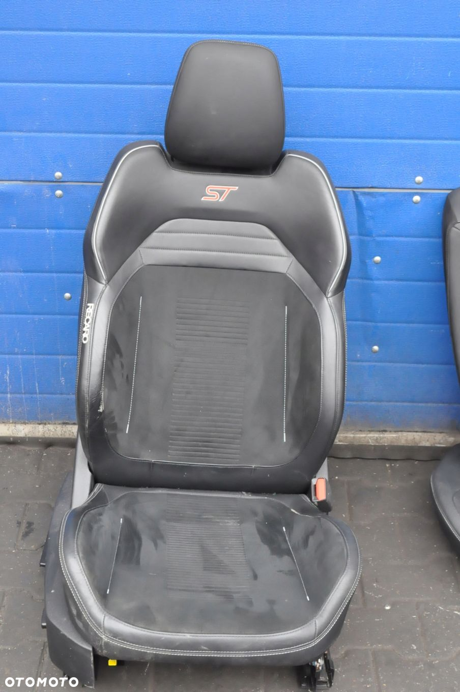 FORD FOCUS MK4 ST 5D PRZEKŁADKA WNĘTRZA FOTELE RECARO KANAPA - 11