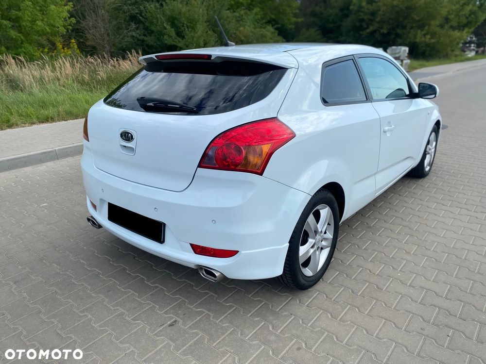 Kia Ceed - 7