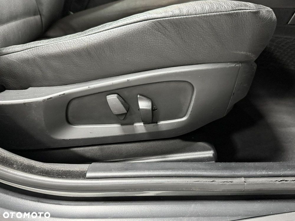 BMW Seria 5 520i - 9