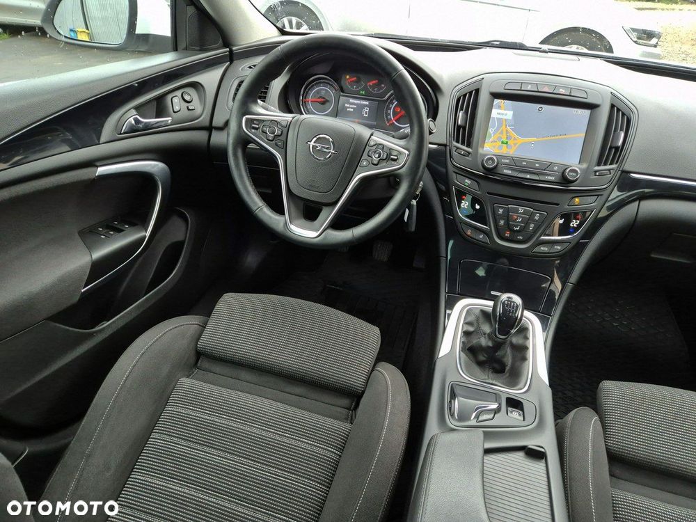 Opel Insignia - 24