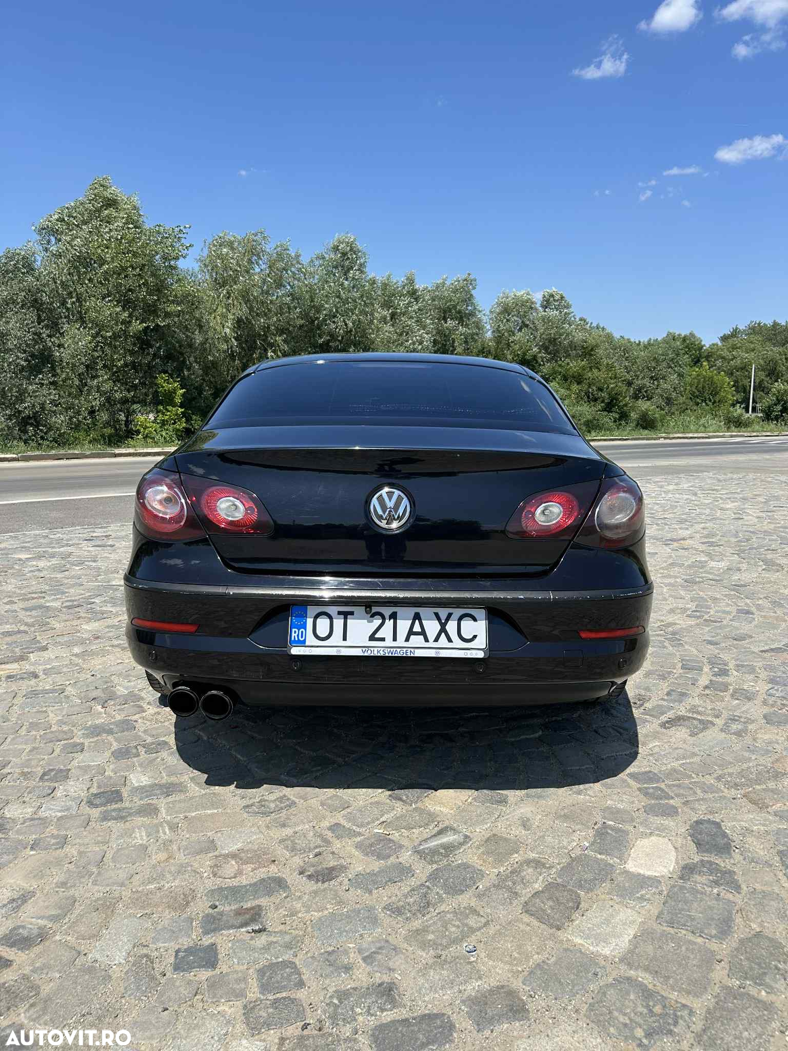 Volkswagen Passat 2.0TDI Sportline DPF DSG - 14