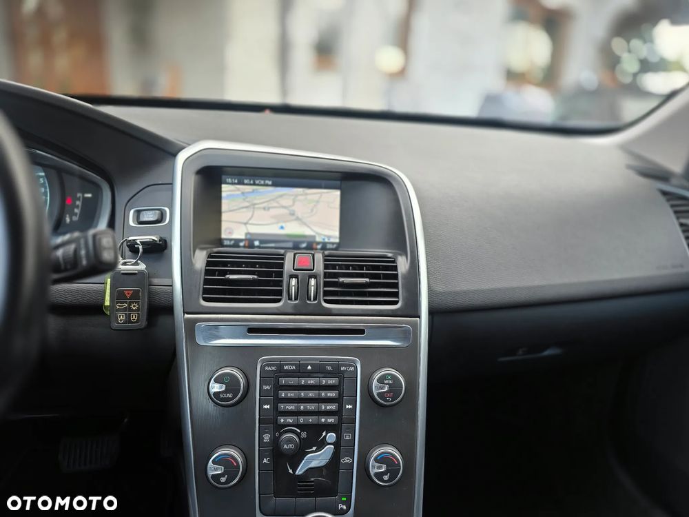 Volvo XC 60 - 24
