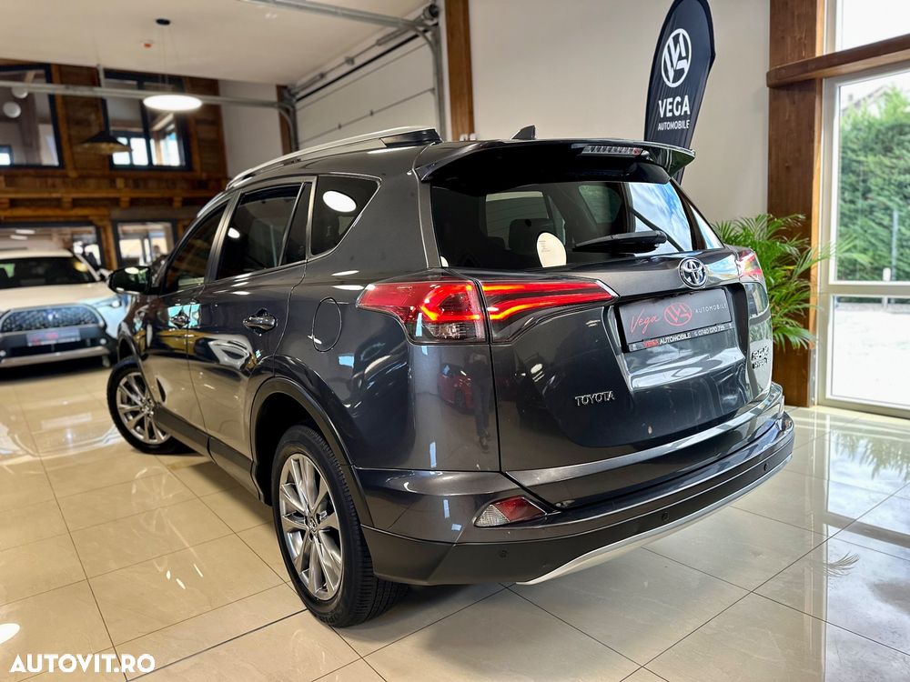 Toyota RAV4 - 7