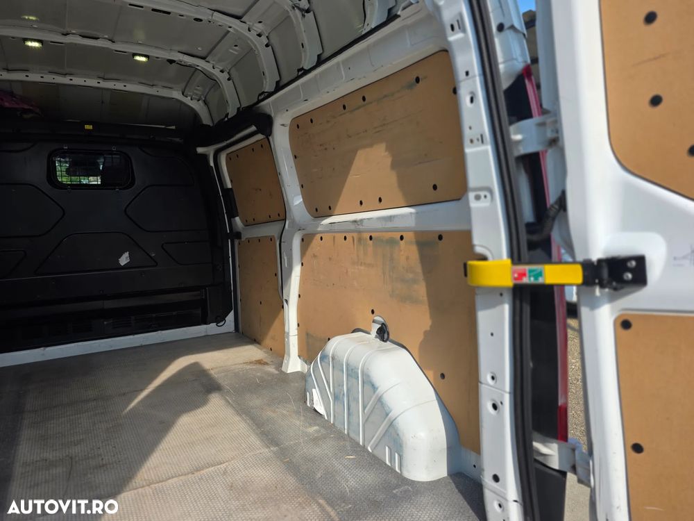 Ford TRANSIT CUSTOM - 30