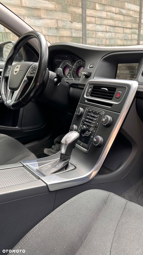 Volvo V60 D2 Geartronic Powershift Kinetic - 18