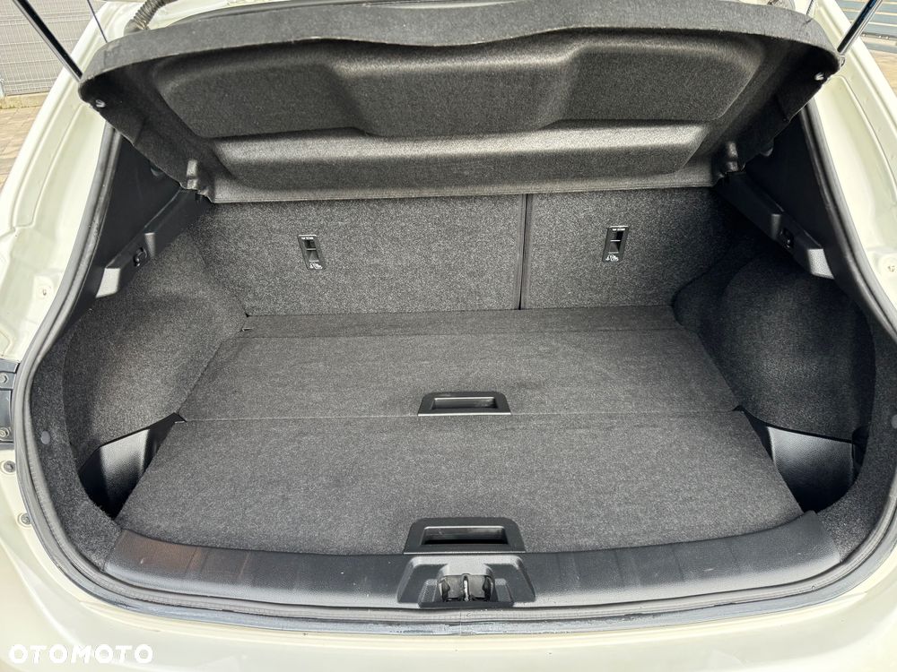 Nissan Qashqai 1.2 DIG-T Tekna+ - 10