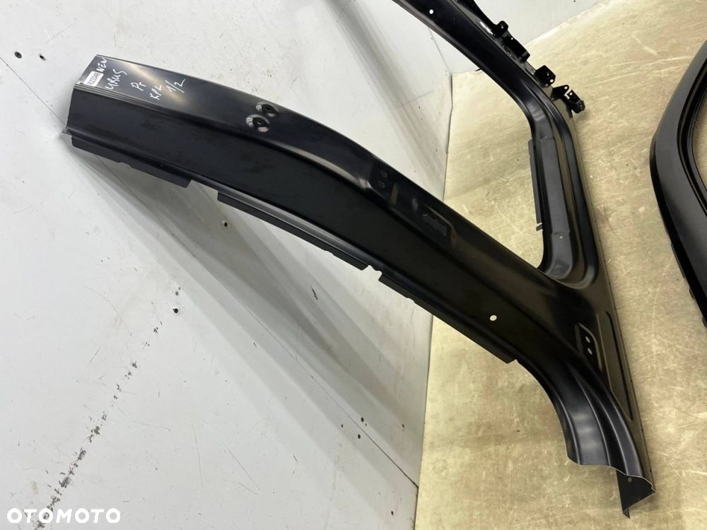 Poszycie Lamborghini Urus 18r.- prawy próg słupek A B środkowy ćwiartka rama drzwi reperaturka NOWA - 2