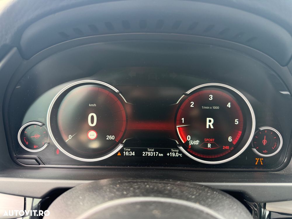 BMW X5 xDrive30d Sport-Aut. - 32