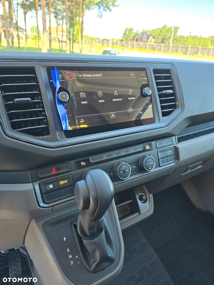 Volkswagen CRAFTER 4 MOTION AUTOMAT-8 Bie Długi 7-OSOBOWY BOGATA OPCJA WYPOSAŻENIA NAVI KAMERA COFANIA FUL LED LAKIER METALIZOWANY SALON PL STAN NOWY - 21