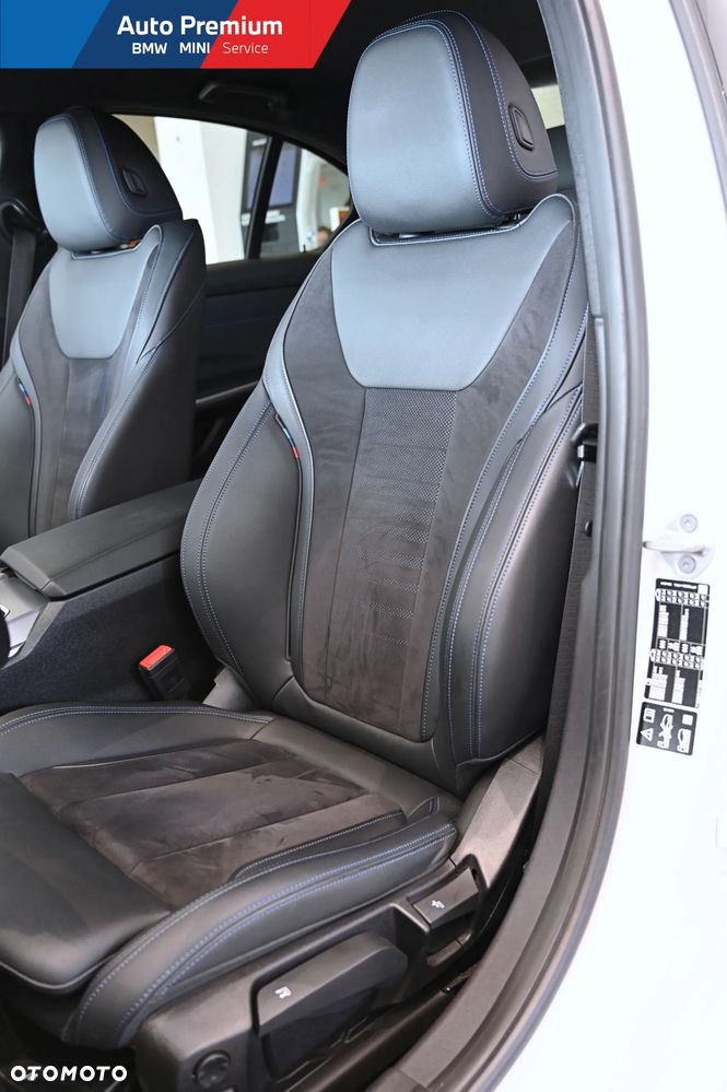 BMW Seria 3 320d xDrive - 14