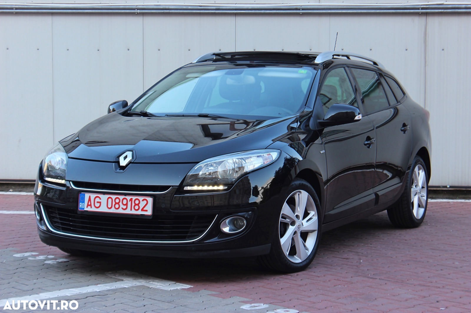 Renault Megane ENERGY dCi 110 Start & Stop Bose Edition - 2