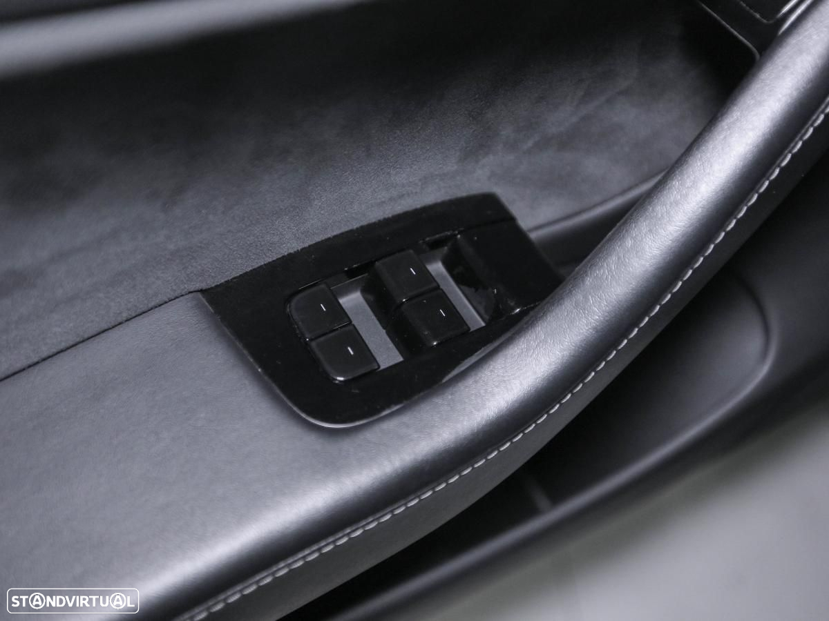 Tesla Model 3 Performance Dual Motor AWD - 12